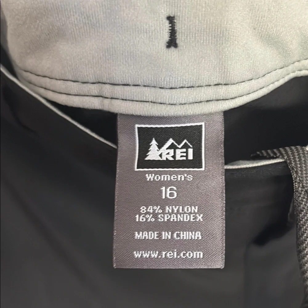 REI Black Straight Leg Athleisure Pants - Size 16 - Picture 2 of 8